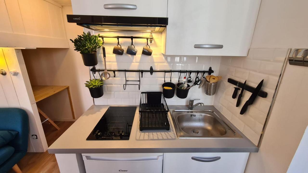 טרוביל-סור-מאר Beau Studio A 30M De La Plage / Beautiful Studio 30M From The Beach מראה חיצוני תמונה